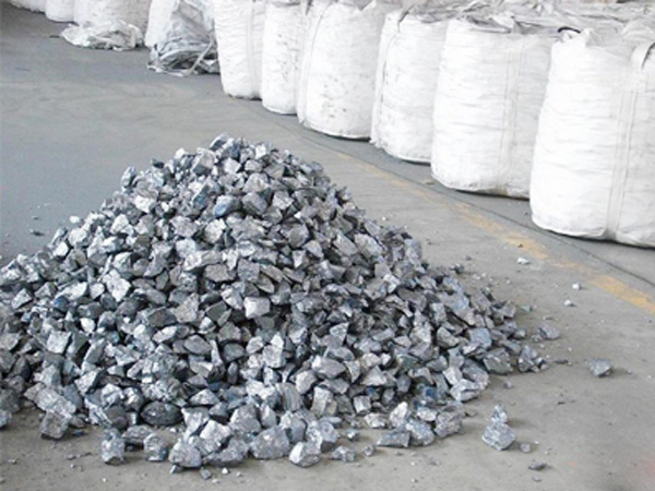 年中將至,鋼鐵行業去產能不樂觀