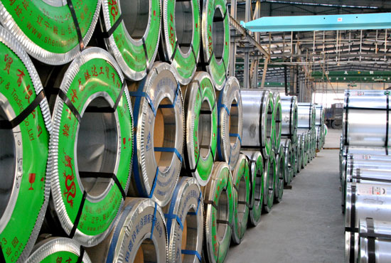 ��\��